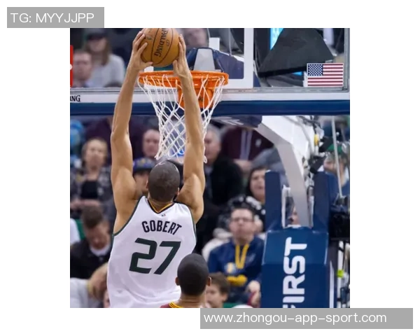戈贝尔两年首次尝试三分球未中贡献13分12篮板展现进步决心 戈贝尔两年首次尝试三分球未中贡献13分12篮板展现进步决心